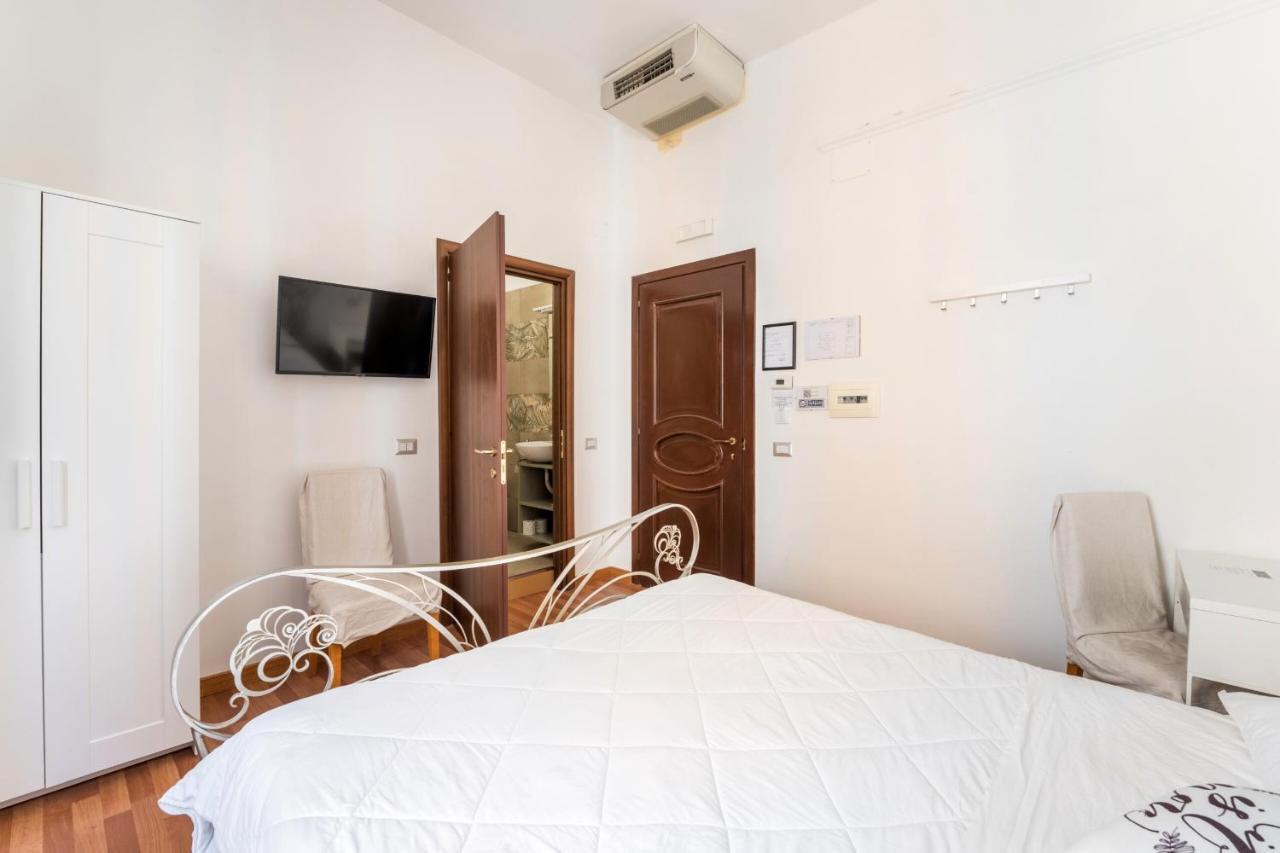 Rooms Piramide Rome Extérieur photo